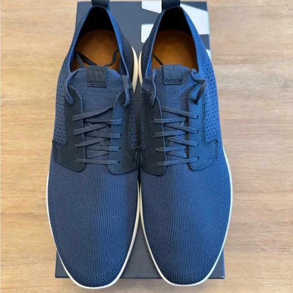 Men's Navy Casual Sneakers - Picture 3 of 7